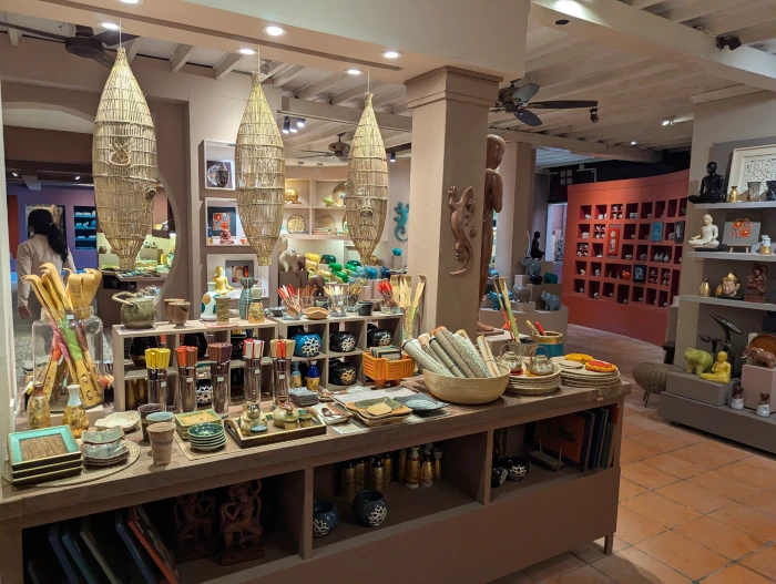 The gift shop at Theam's Gallery, Siem Reap